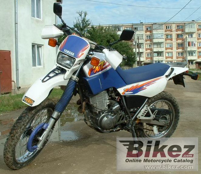 Big nymous user. xt 600 e picture and wallpaper from Bikez.com